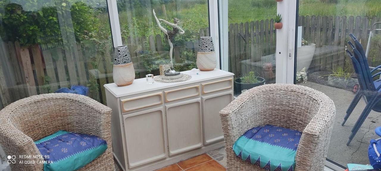 Cozy Cottage Retreat In Listowel Pet Friend מראה חיצוני תמונה